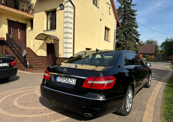 Mercedes-Benz Klasa E cena 43500 przebieg: 302637, rok produkcji 2009 z Wiązów małe 742